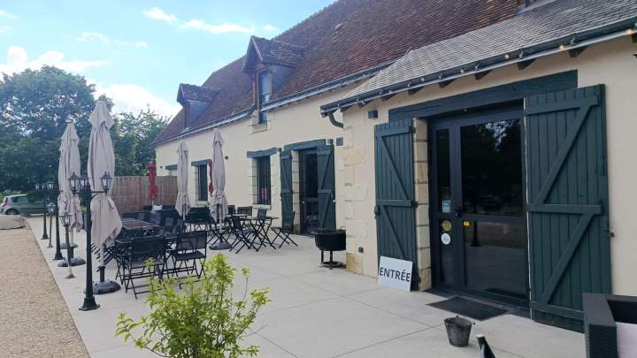Restaurant avec terrasse Monnaie